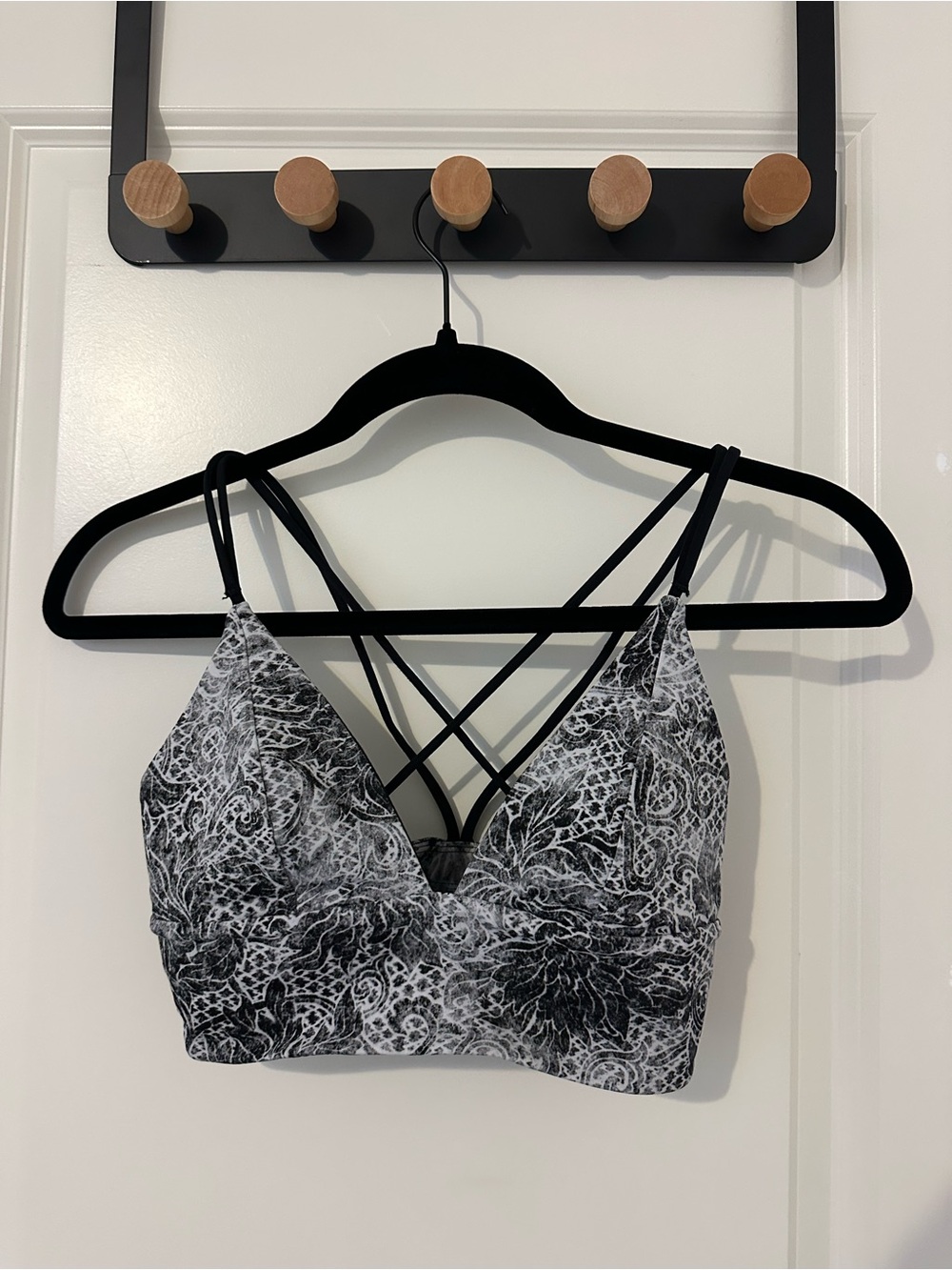 lululemon athletica Black & White Strappy Lace-Print Bralette